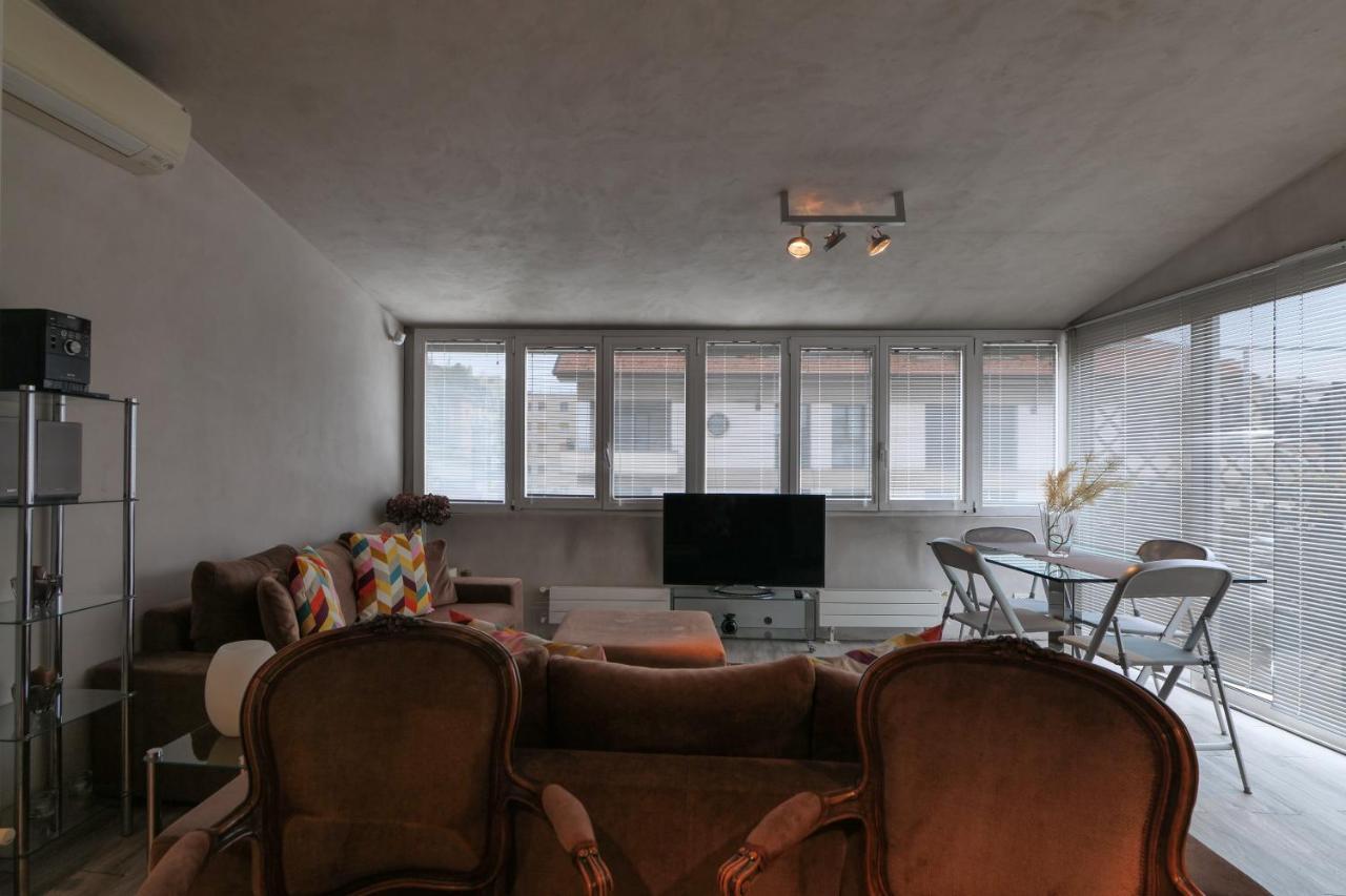 Primopiano - Previati Lägenhet Milano Exteriör bild